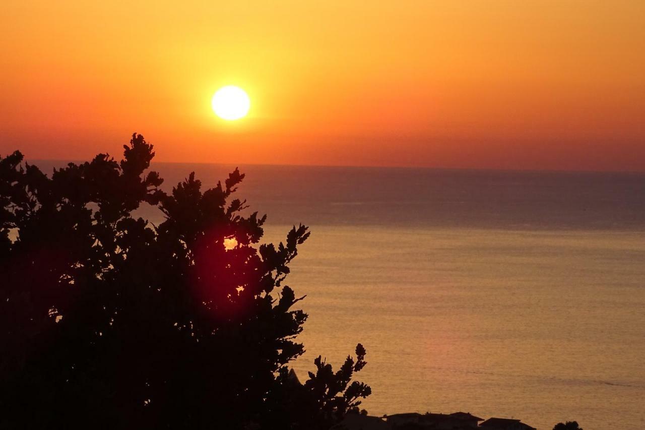 Balconcino Degli Innamorati Tropea ซานตาโดเมนิกา ภายนอก รูปภาพ