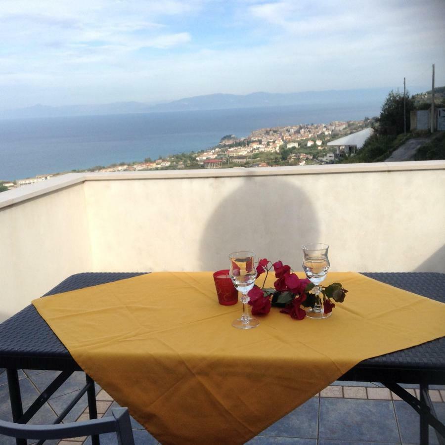 Balconcino Degli Innamorati Tropea ซานตาโดเมนิกา ภายนอก รูปภาพ